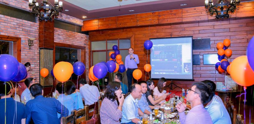 Tổ chức tiệc tất niên