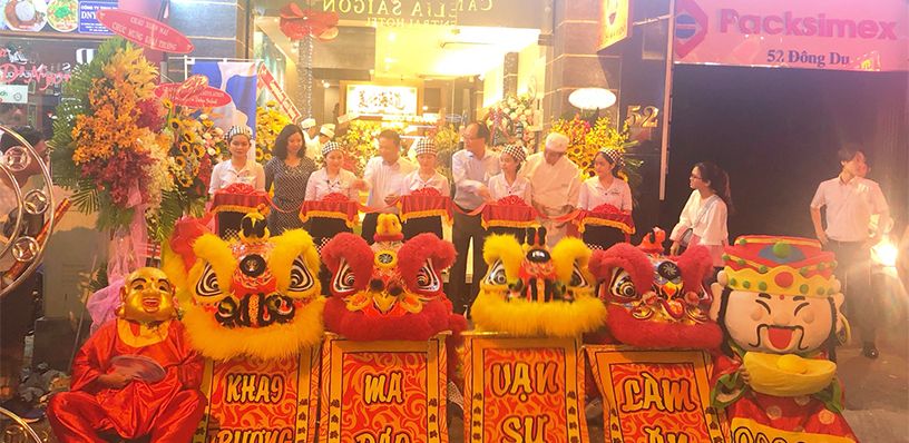 Chuyên tổ chức lễ khai trương showroom cửa hàng tại tphcm