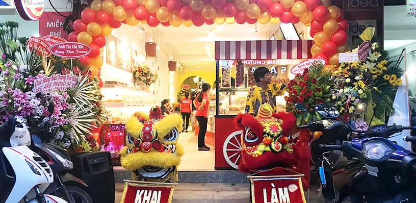 KHAI TRƯƠNG TRÒN BÁNH MÌ